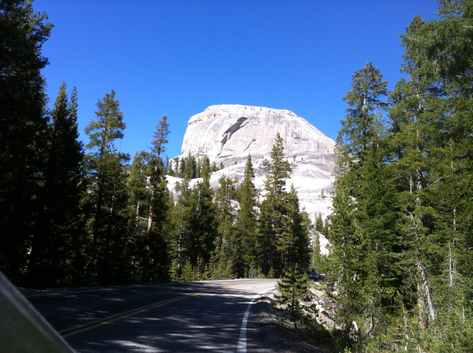 DAFF Dome and Crescent Arch from the car.