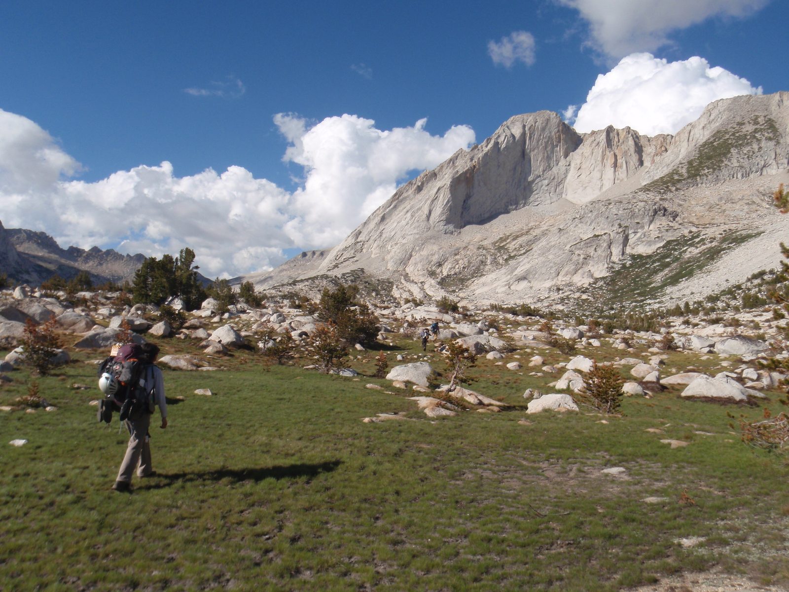 Dong hiking (Monica and Marlin in the distance). Getting closer to Conness.