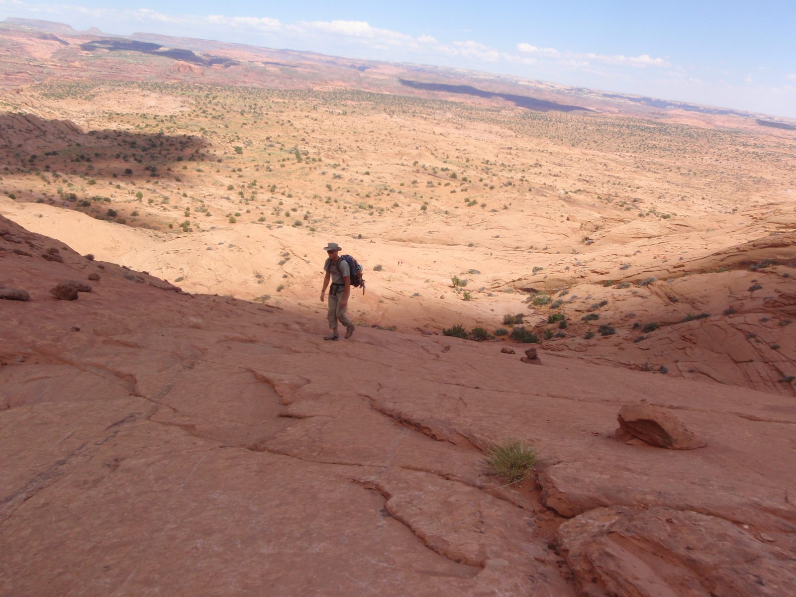 Hiking up the slickrock and moki steps onto the Egypt Bench.