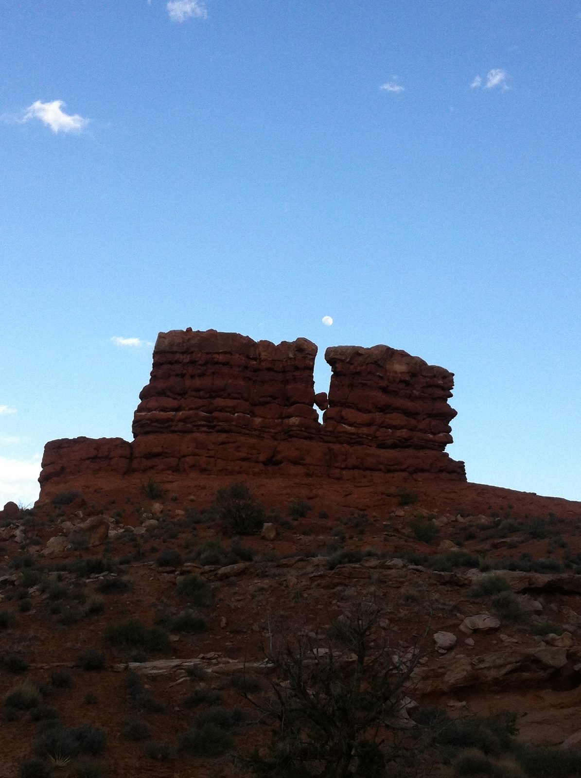 Chockstone and the (almost) full moon.
