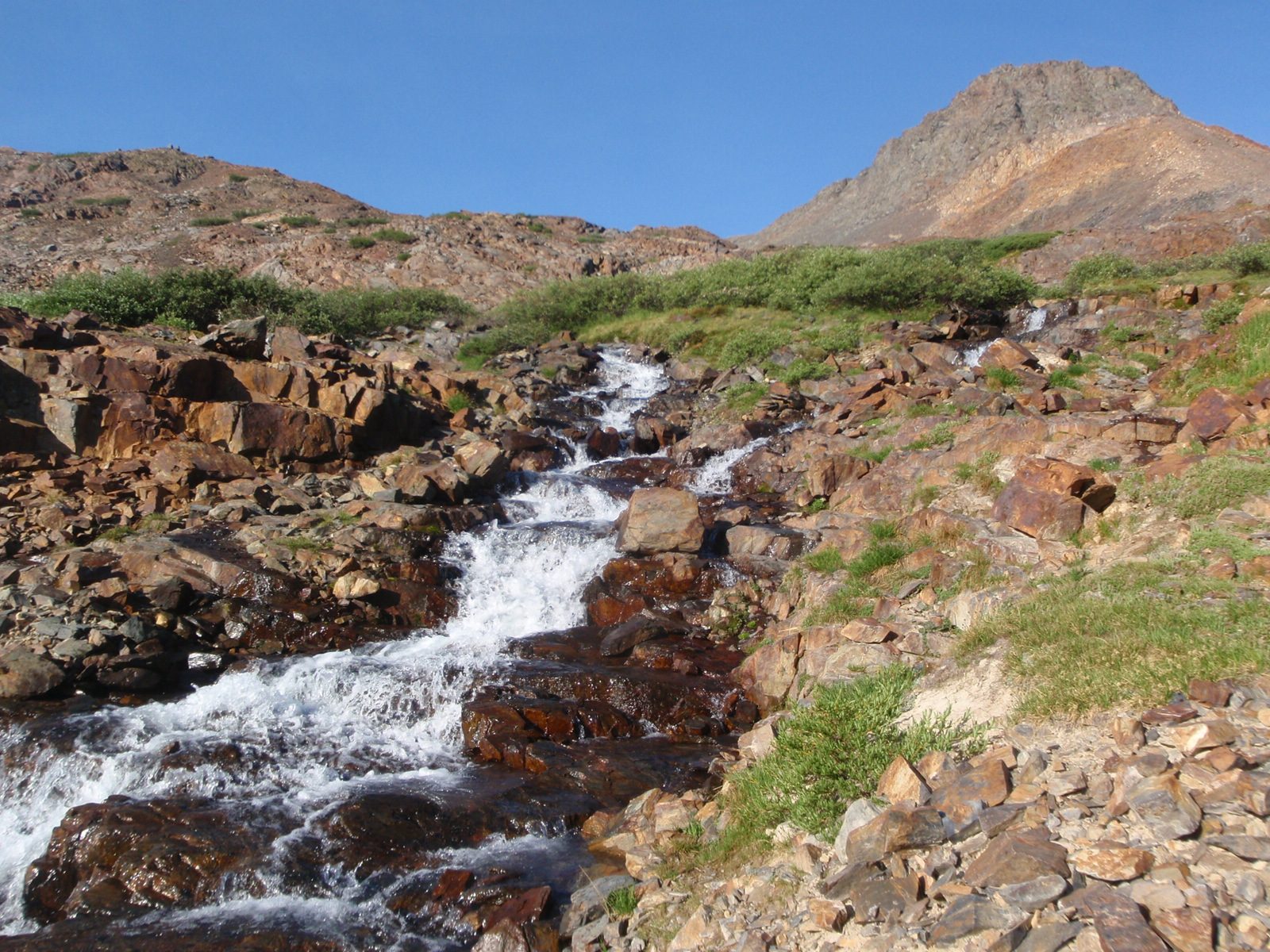 The morning's hike took me through some particularly scenic terrain above the treeline. ...