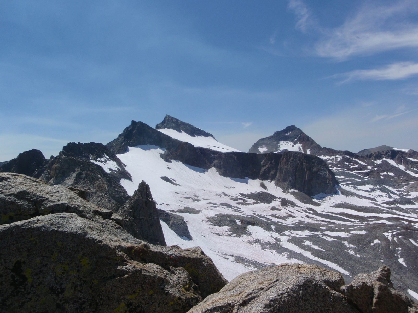 Here's how badly I misjudged.  Looking to the west, Mt. Lyell (the highest point in Yosemite...