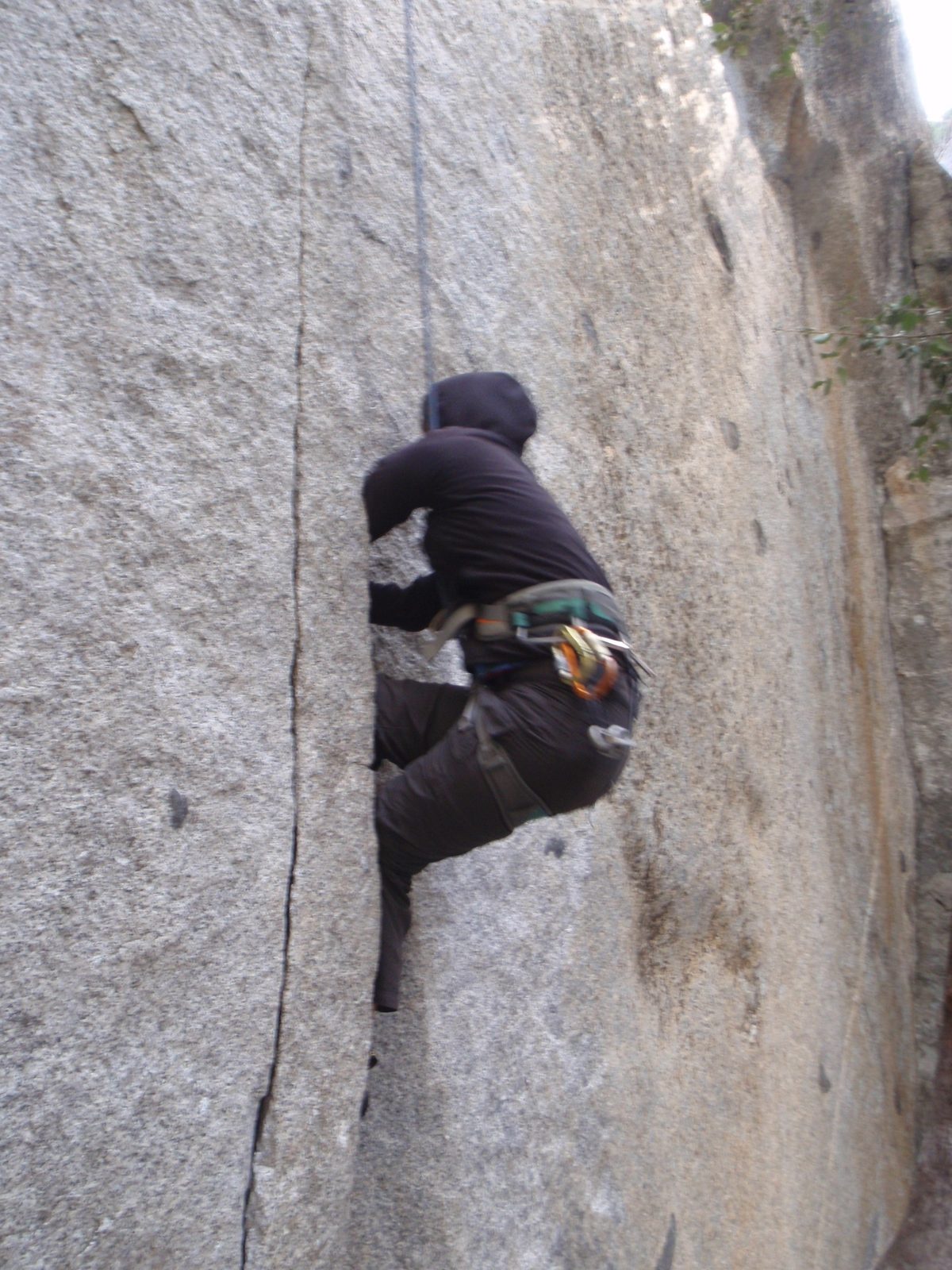 Monica climbing Generator Crack (5.10c).