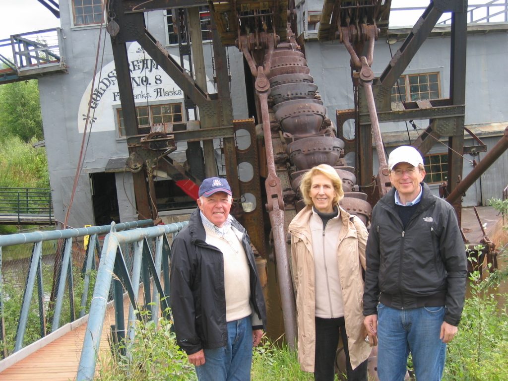 The dredge itself has the ability to "walk" by pivoting on it's legs, and move itself down the stream.