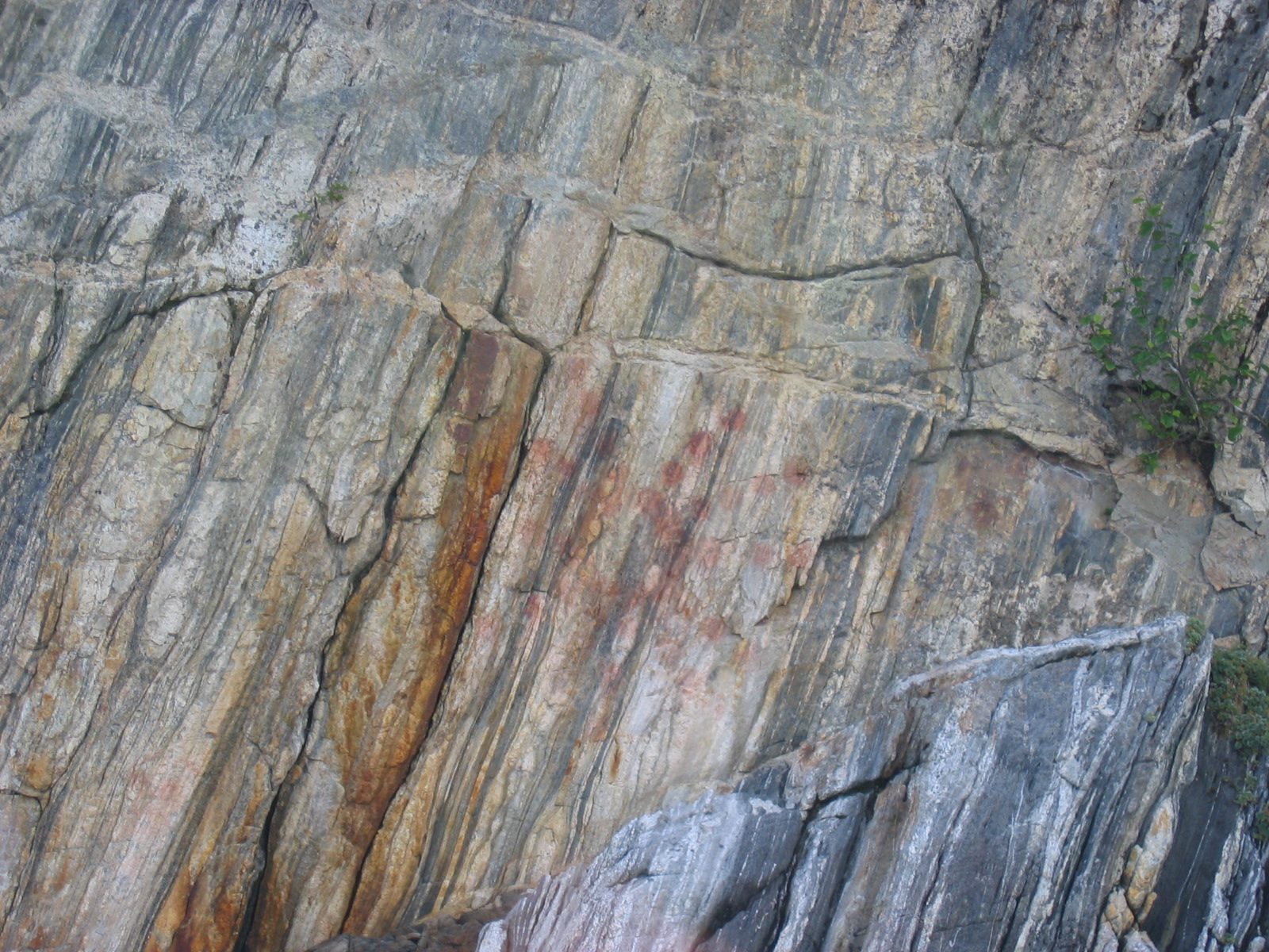 Indian pictographs on the rock face.  This is the sun (according to our guide)