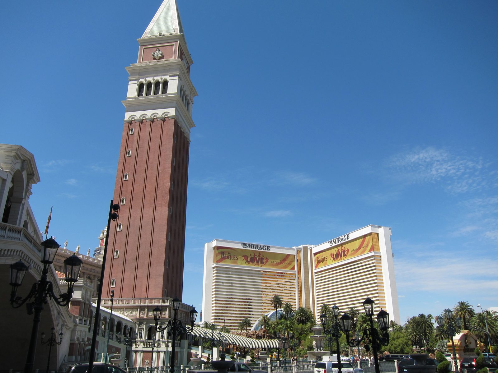 Another shot of the Campanile.  Not sure what it is used for, or if you can go up in it.  Google...