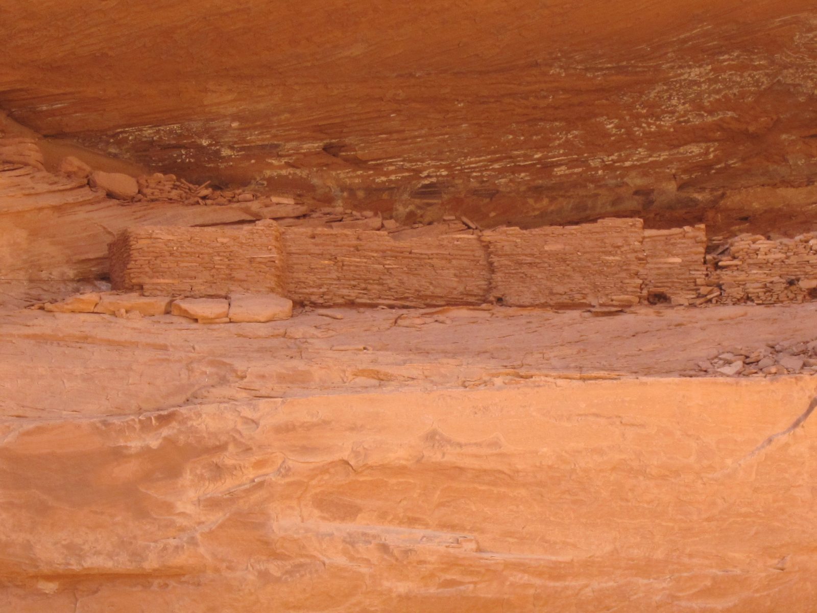 Some more dwellings and petroglyphs