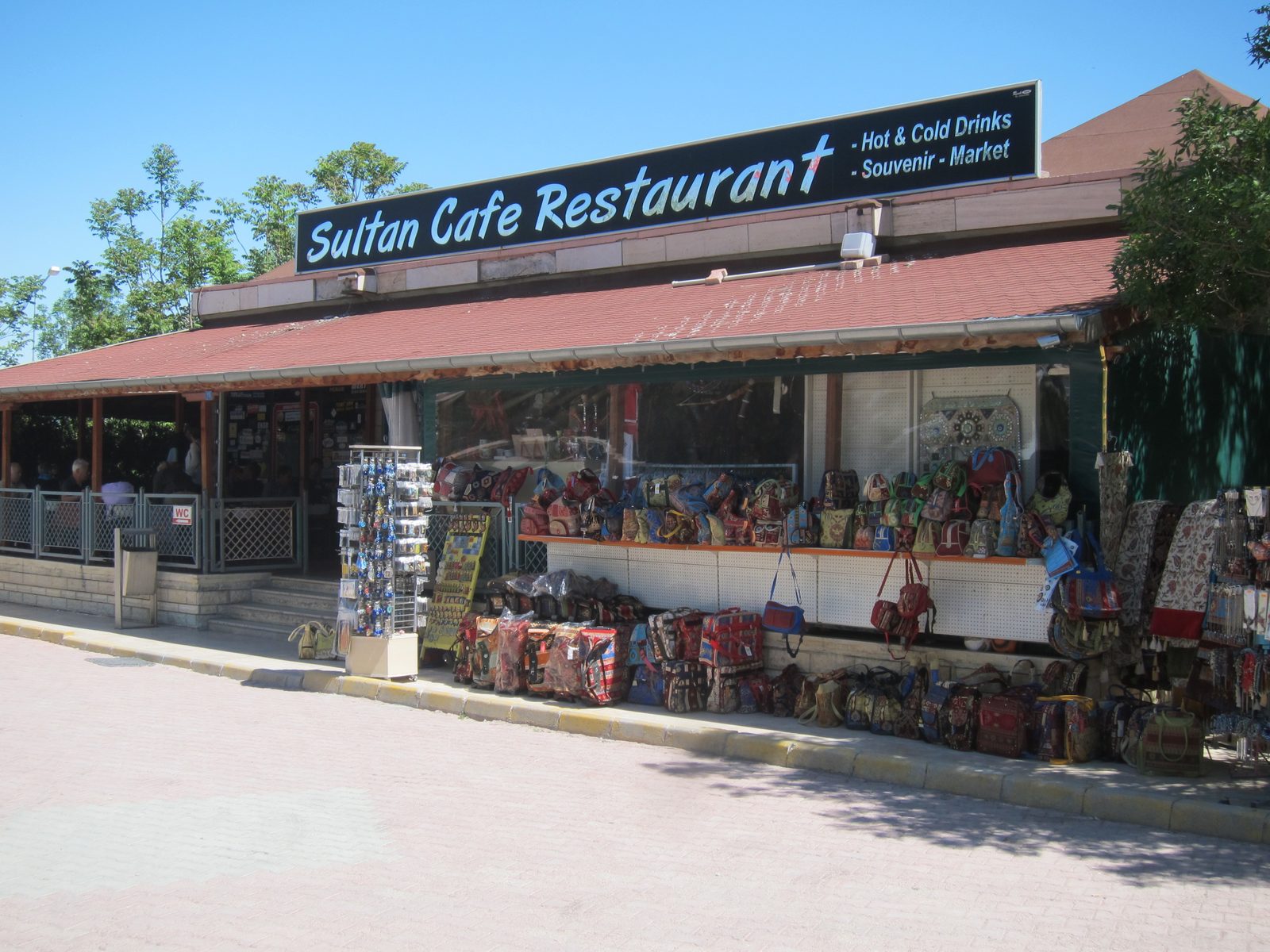 I'm pretty sure we did not eat here ... more just a tourist shot.