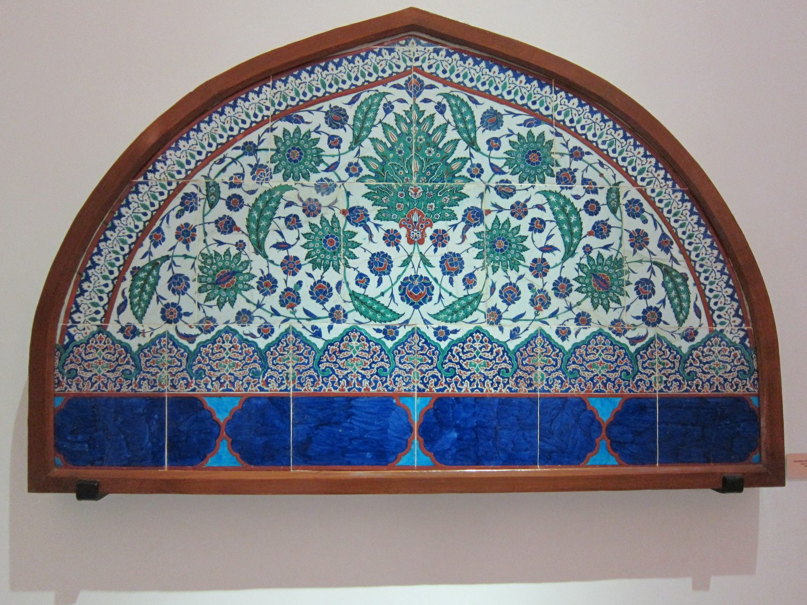 A display in the Museum for Turkish Ceramics, across from the Archaeology Museum