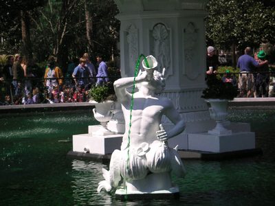 A close up on one of the statues in the fountain,...