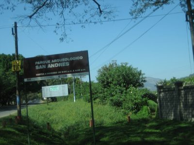 Leaving the Parque Arqueologico San Andres.