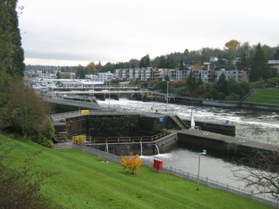 The big (closed) lock is on the left.