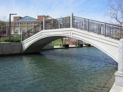 Nice little arch bridge.  This area reminded me of the...