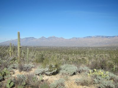 Looking back towards the Catalinas.