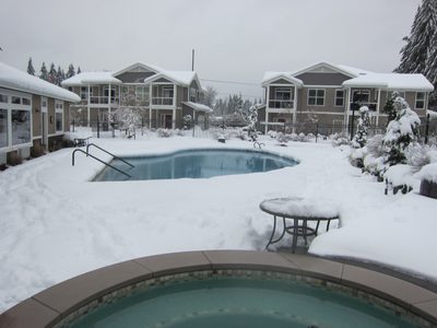 The complex pool and not-so-hot tub.