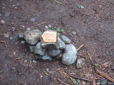 We had been told there would be obvious cairns in the...