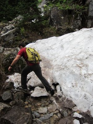 Uh-oh: snow.  Jay tries to skirt the snow as his shoes...