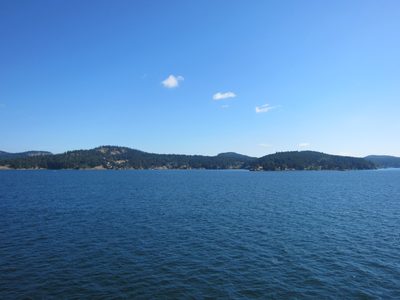 Nearing the channel between Galiano and Mayne Islands. ...