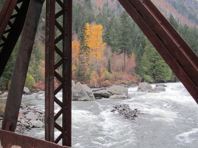 Looking at the Wenatchee River from the Great Northern...