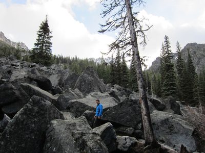Jay navigates some rocks.