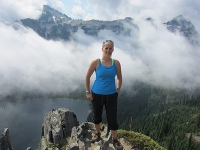 Close-up isn't as good, but again, shows Louise Lake below.
