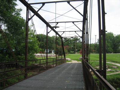 More detail of the bridge.  Why didn't Darien have fun...