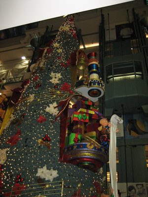 The giant Christmas tree in the giant underground mall.