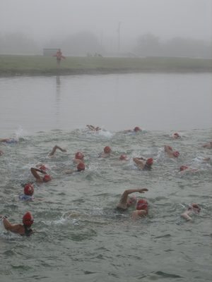 The breast-stroking begins.  I'm almost dead-center of the photo.