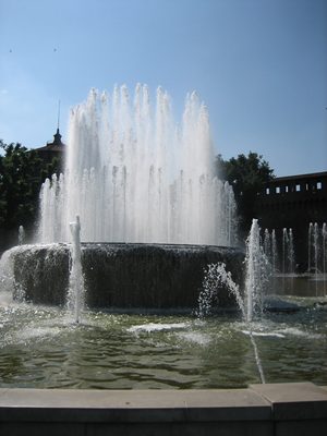 A fountain in front of Castello Sforzesco.
