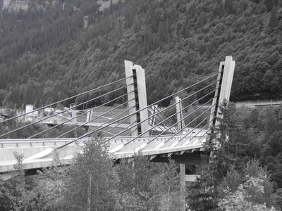 Sunniberg bridge from the top.  The flare of the columns...