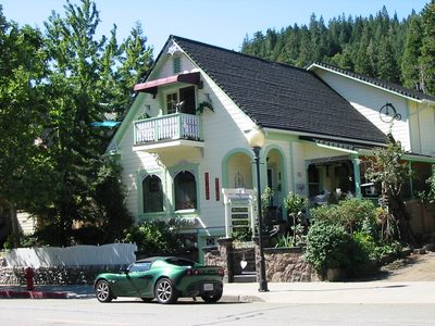 The Lotus parked outside Pam's Place in Dunsmuir, CA.