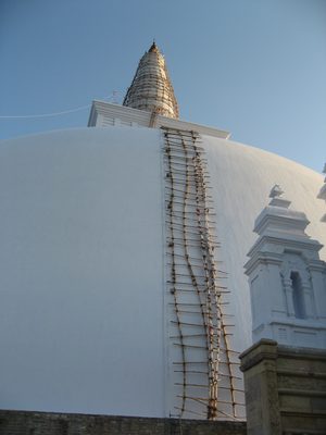 Beautiful afternoon light on Ruwanwelisaya stupa at Anuradhapura.