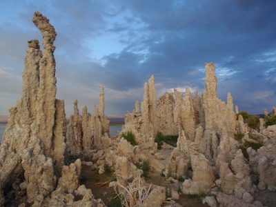 Lots of neat tufa formations.