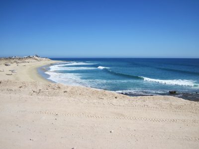 More surfers.