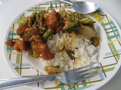 25 Thai Baht meal in Bangkok (about 75 cents).  Mussels...