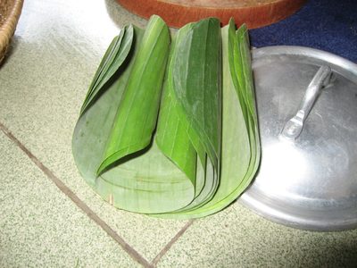 Banana leave rounds, which we just traced and cut using...