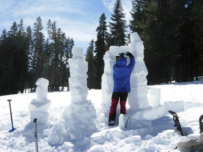 Erecting "Snowhenge".