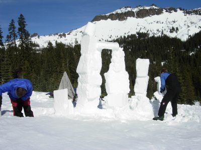 Building the 3rd column of Snowhenge.