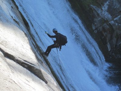 Vinnie on rappel.