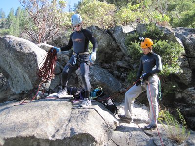 Vinnie and Yang rigging the first rappel on Monday.