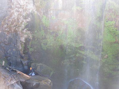 Yang, at the bottom of a rappel, on treacherously...