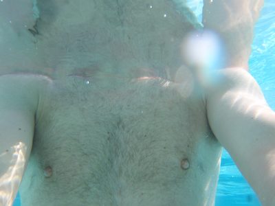Underwater self portrait.  Stupid reflection-layer on...