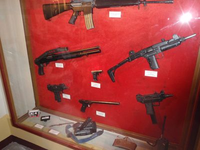 More guns!