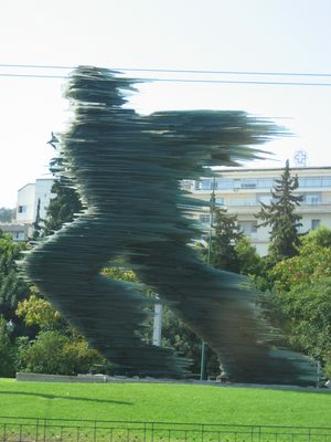 Statue in downtown Athens (no motion blur).