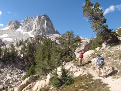 Hiking toward Rock Island Pass.