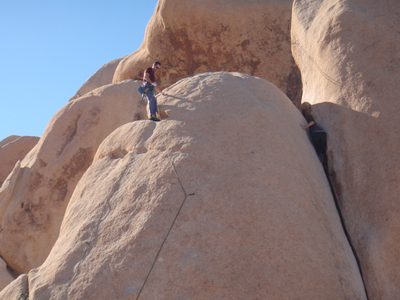 Jay on rappel.
