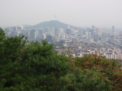 Another shot of hazy Seoul from the temple.