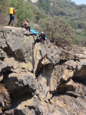 Mike on rappel.