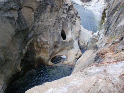 If you look very carefully, you'll see Mike 100 ft down...