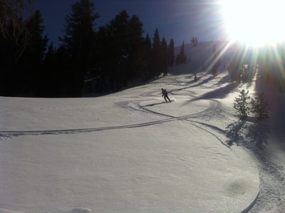 Dong skiing down on our second run.
